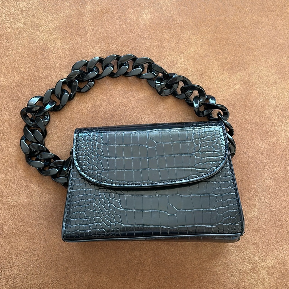 Black Croc Chunky Chain Shoulder Bag